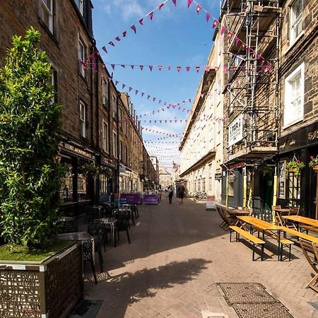 Joivy Bright 1 Bed Flat, Close To Princess Street Edinburgh Bagian luar foto