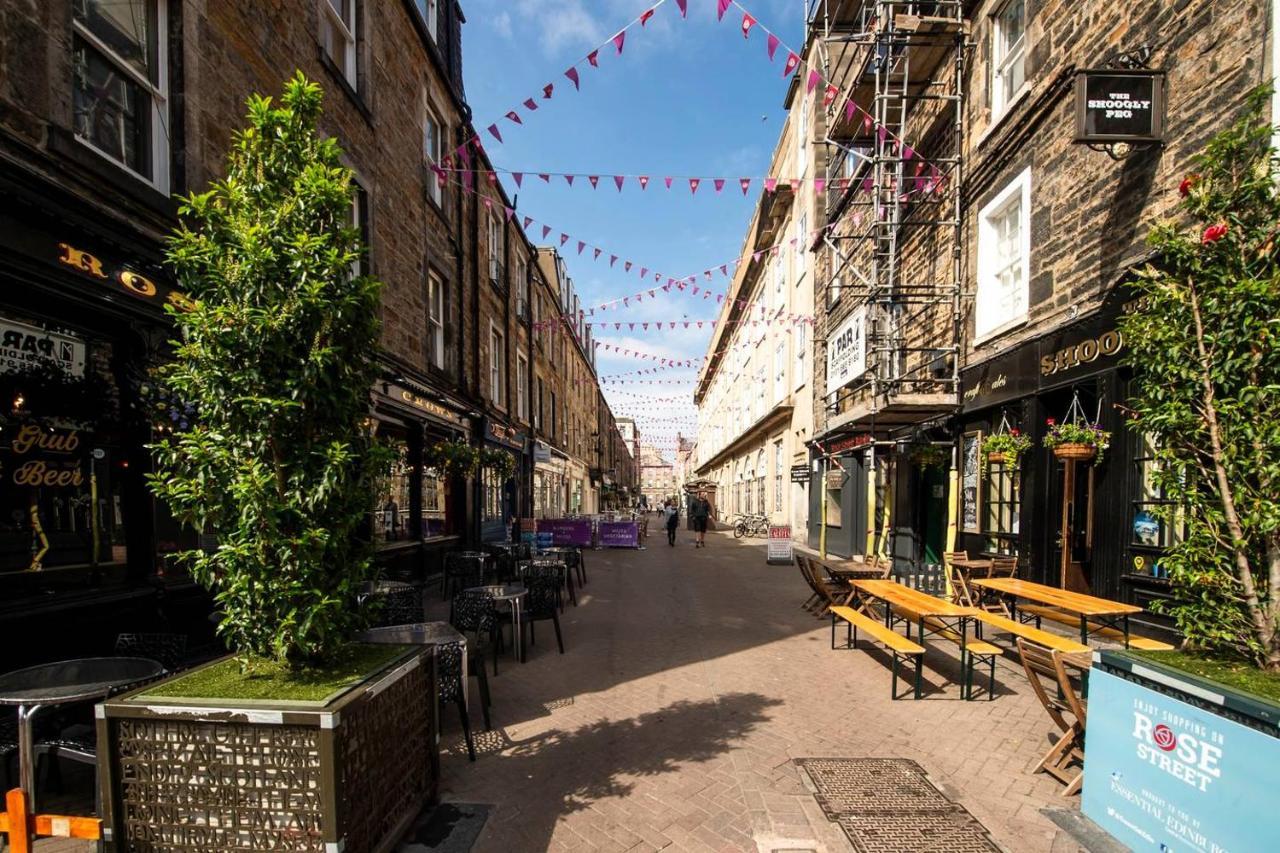 Joivy Bright 1 Bed Flat, Close To Princess Street Edinburgh Bagian luar foto