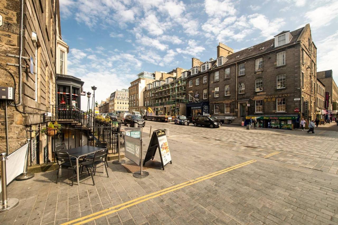 Joivy Bright 1 Bed Flat, Close To Princess Street Edinburgh Bagian luar foto